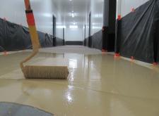 Kompleksowo - chudy beton spadkowany, podkład betonowy spadkowany oraz posadzka UCRETE DP10